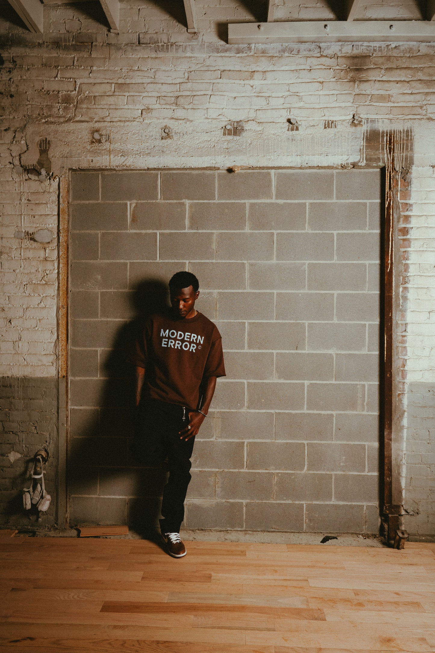 STFU & WORK T-SHIRT (BROWN)